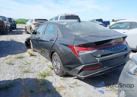 2024 Hyundai Elantra Sel from USA, damaged, VIN KMHLM4DG8RU707705